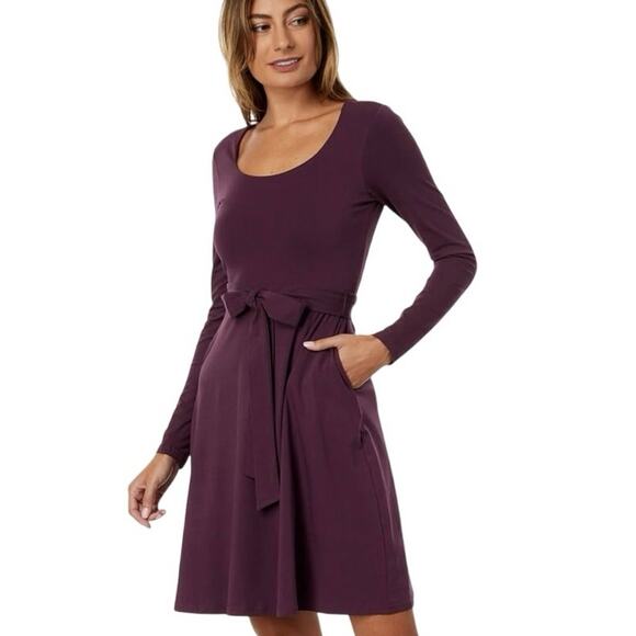 Pact Burgundy Fit and Flare Ballet Dress - Size Large - Picture 5 of 6